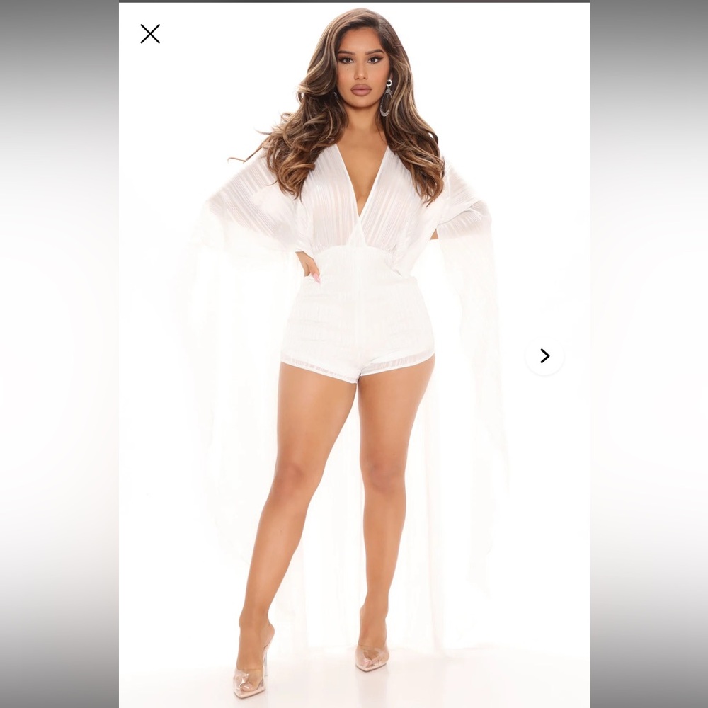 Elegant White Romper with Flowing Sleeves